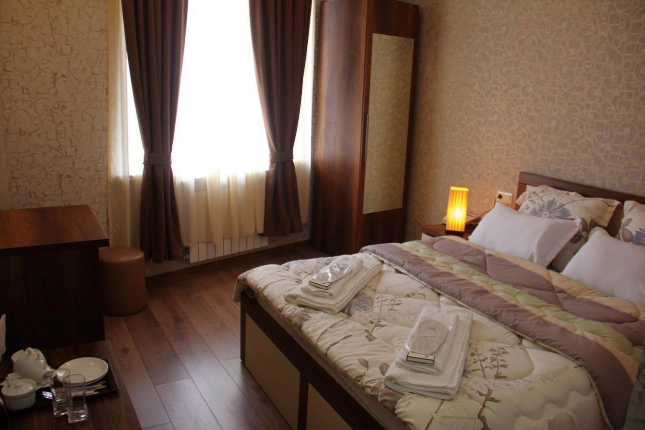 Moon Light Hotel Tbilisi Eksteriør billede