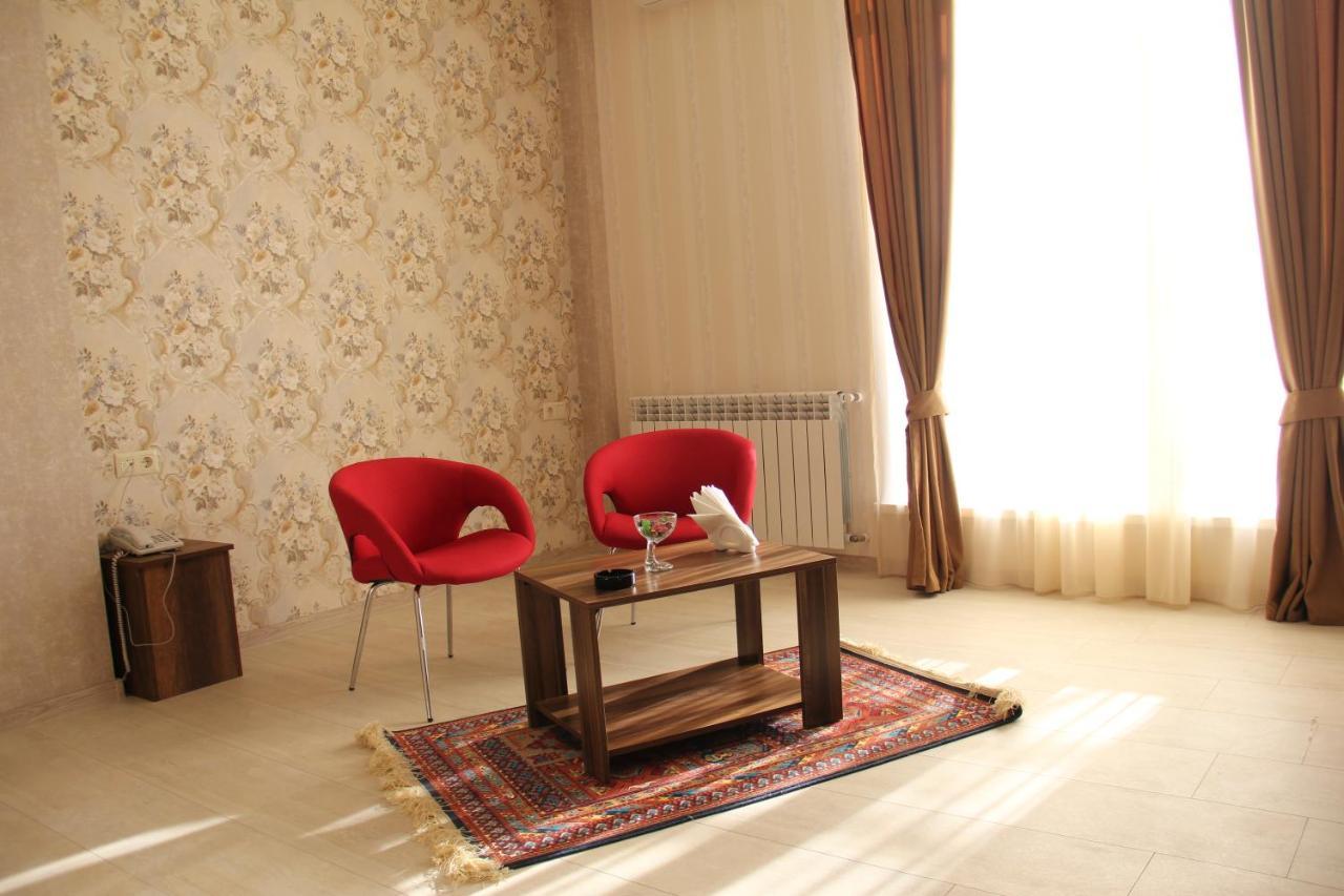 Moon Light Hotel Tbilisi Eksteriør billede